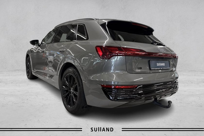 Bilde 3 av Audi Q8 50 e-tron quattro advanced plus