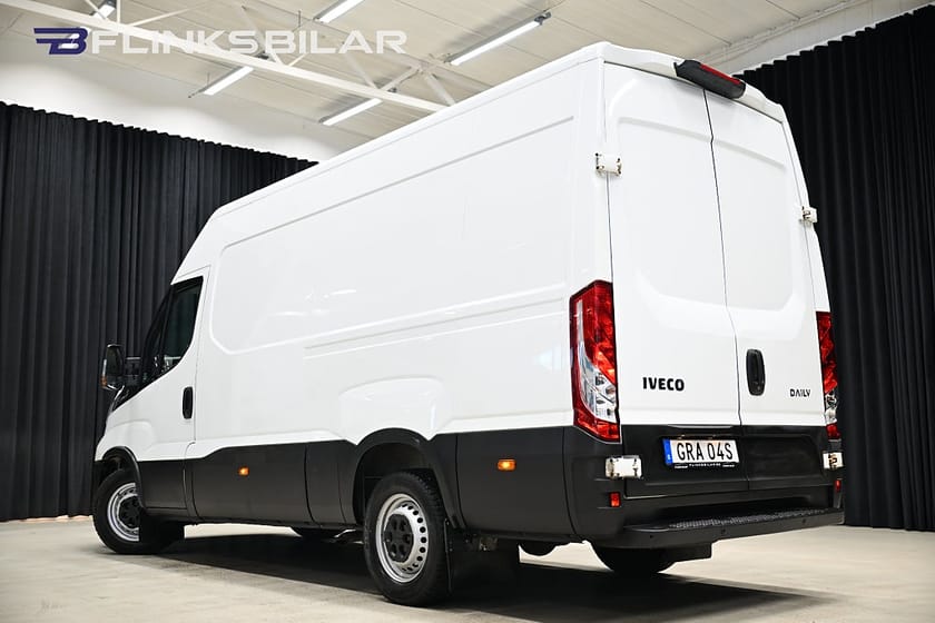 Bild 3 av Iveco Daily 35-140 Van 136HK L3H2|Automat|Drag|Webasto|3.5ton-dragvikt|Leasbar