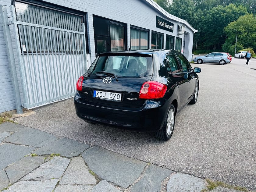 Bild 3 av Toyota Auris 1.8 147HK 5-D VALVEMATIC / 9800Mil