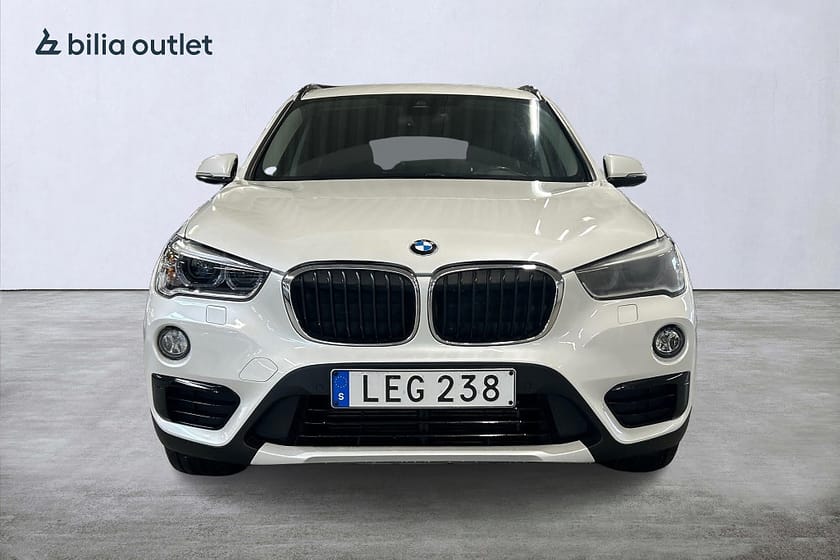 Bild 3 av BMW X1 xDrive20d Steptronic Sport line 190hk Navi Drag HuD