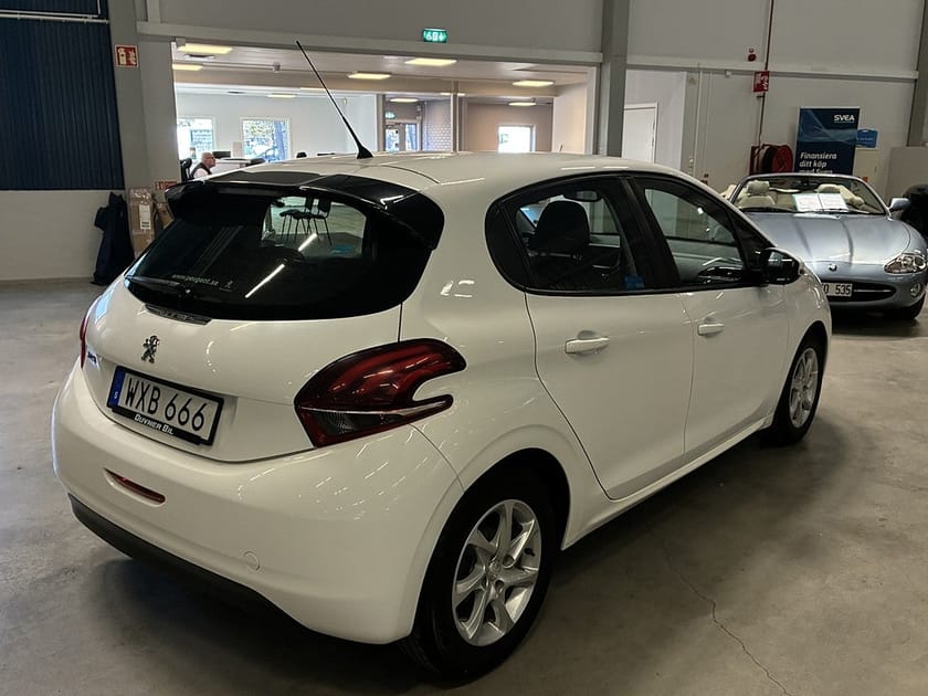 Bild 4 av Peugeot 208 Peugeot 1.2L