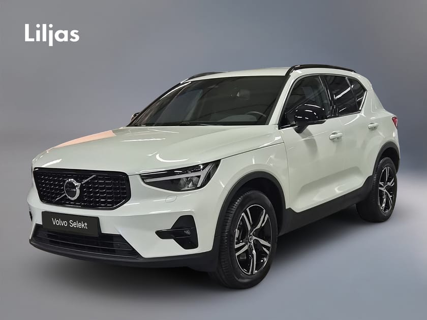 Bild 1 av Volvo XC40 B4 FWD Bensin Plus Dark