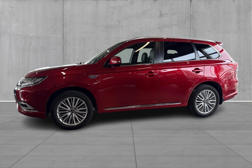 Bilde 2 av Mitsubishi Outlander PHEV Instyl AWD Hengerfeste Skinn 360+++