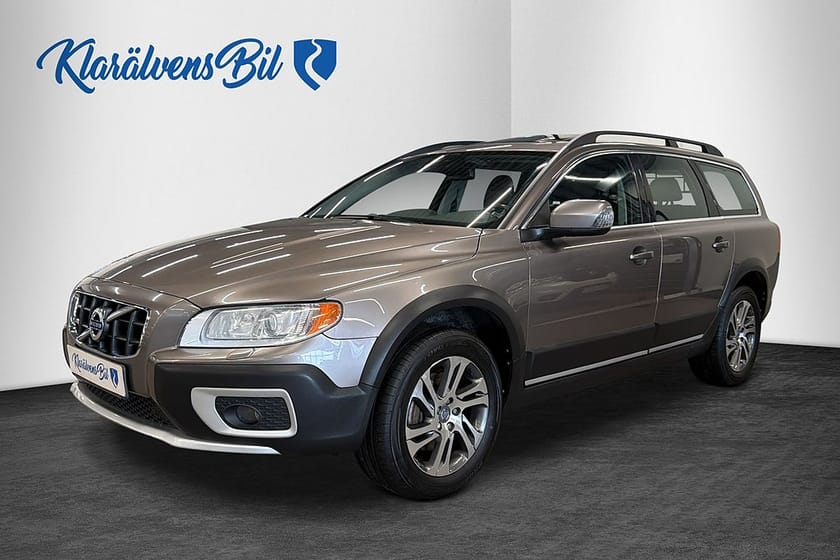 Bild 1 av Volvo XC70 D5 AWD Summum (215hk) Taklucka Keyless Drag D-värm