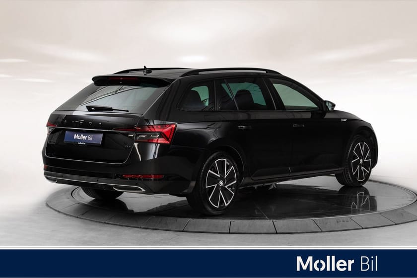 Bilde 2 av Škoda Superb iV Combi