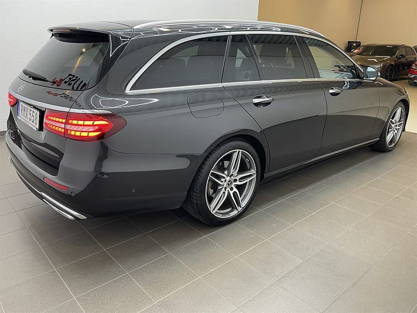 Bild 3 av Mercedes-Benz E 220 T d
