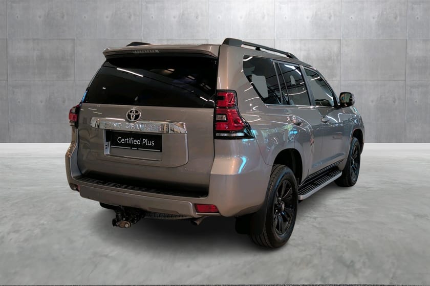 Bilde 5 av Toyota Land Cruiser 5-dørs 2,8 D-4D GX aut Toppmodell - Alt utstyr - Hengerfeste