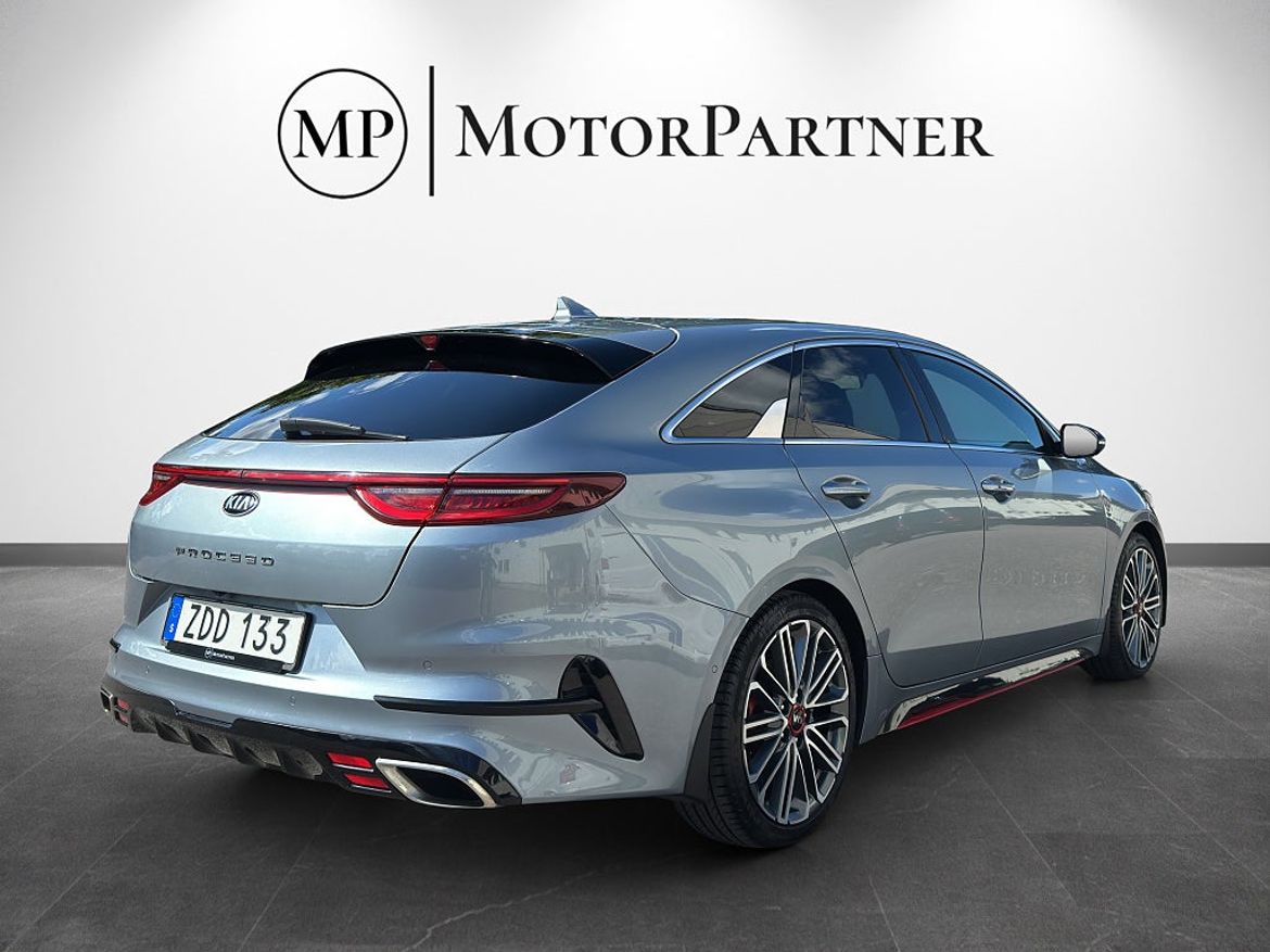 Kia ProCeed GT, bild 7 av 22