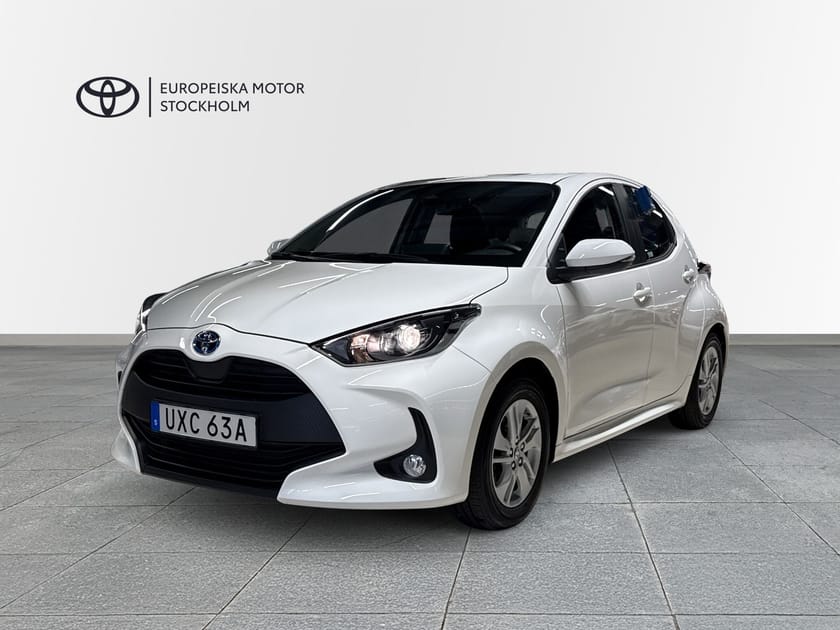 Bild 1 av Toyota Yaris Hybrid 1,5 5D ACTIVE KOMFORT /V-Hjul/1460mil