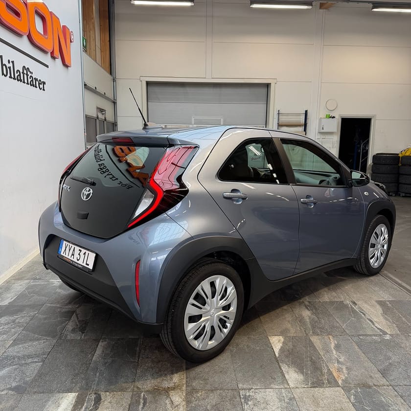 Bild 4 av Toyota Aygo X 1.0 Play Comfort & Stylepack TSS 2.0 Backkamera SafetyS