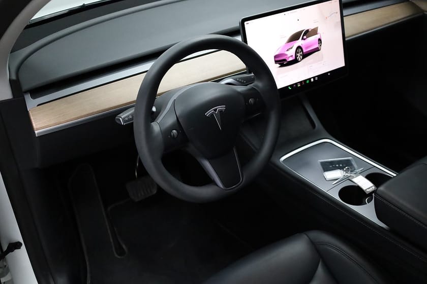 Bild 5 av Tesla Model Y Long Range AWD 1 ägare / Leasebar / Dragkrok