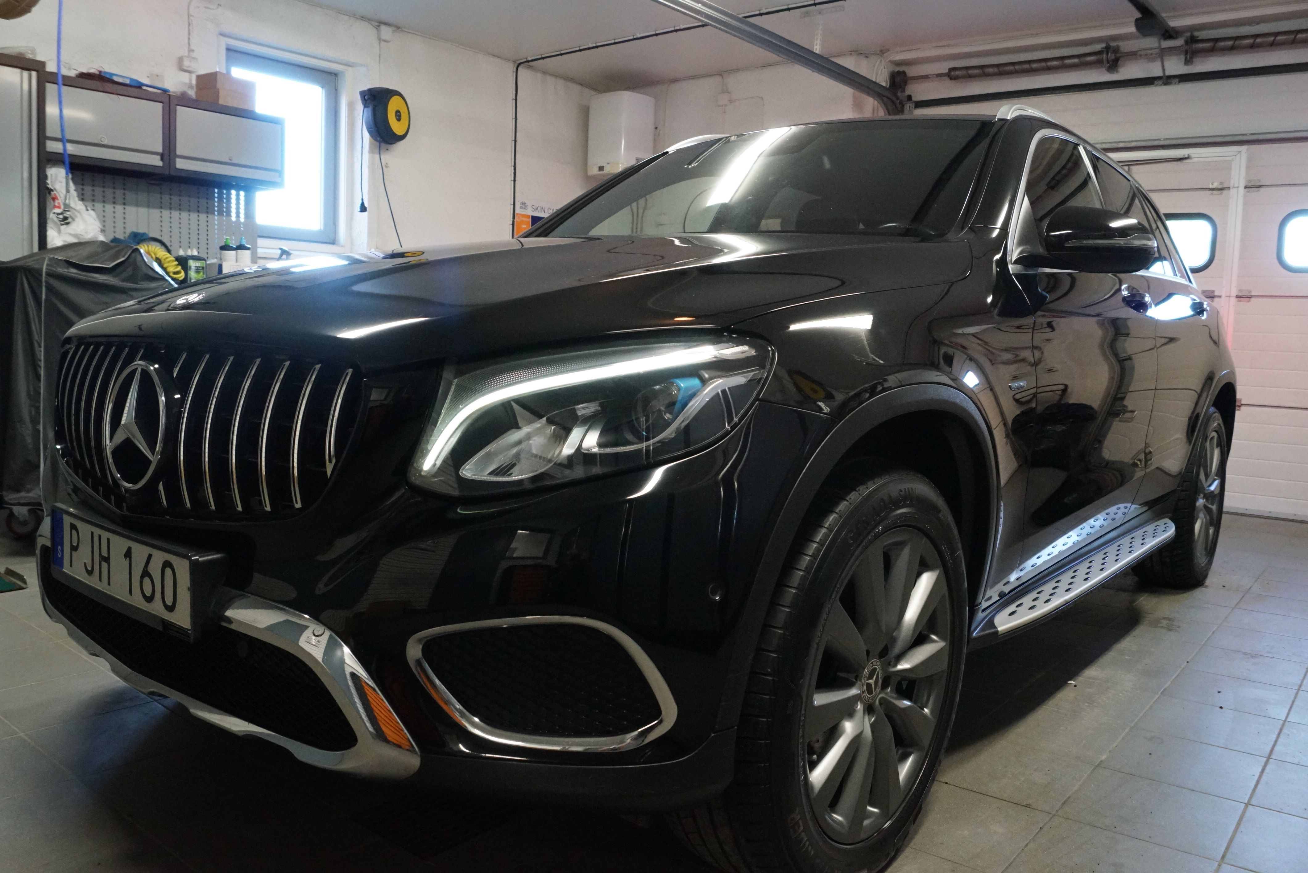 Mercedes-Benz GLC 327 л.с.