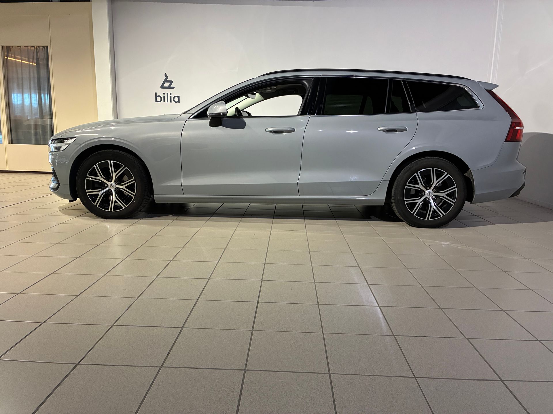 Volvo V60 B4 Diesel Core 2024, bild 5/10