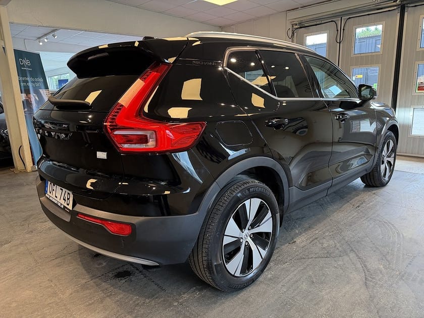 Bild 3 av Volvo XC40 Recharge T4 Inscription Exp Pilot assist H/K Blis Gps