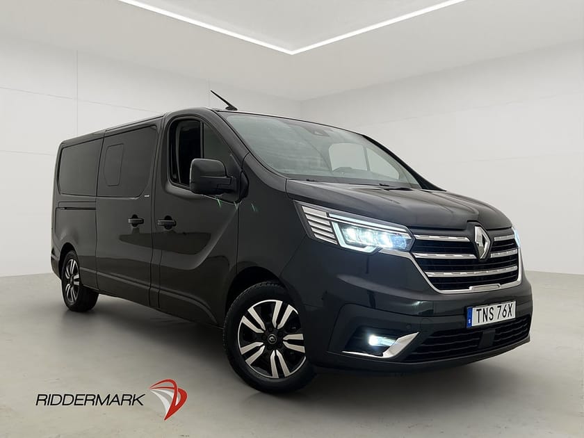 Bild 1 av Renault Trafic Passenger L2 Lång Värm LED Kamera CARPLAY 7-Sits