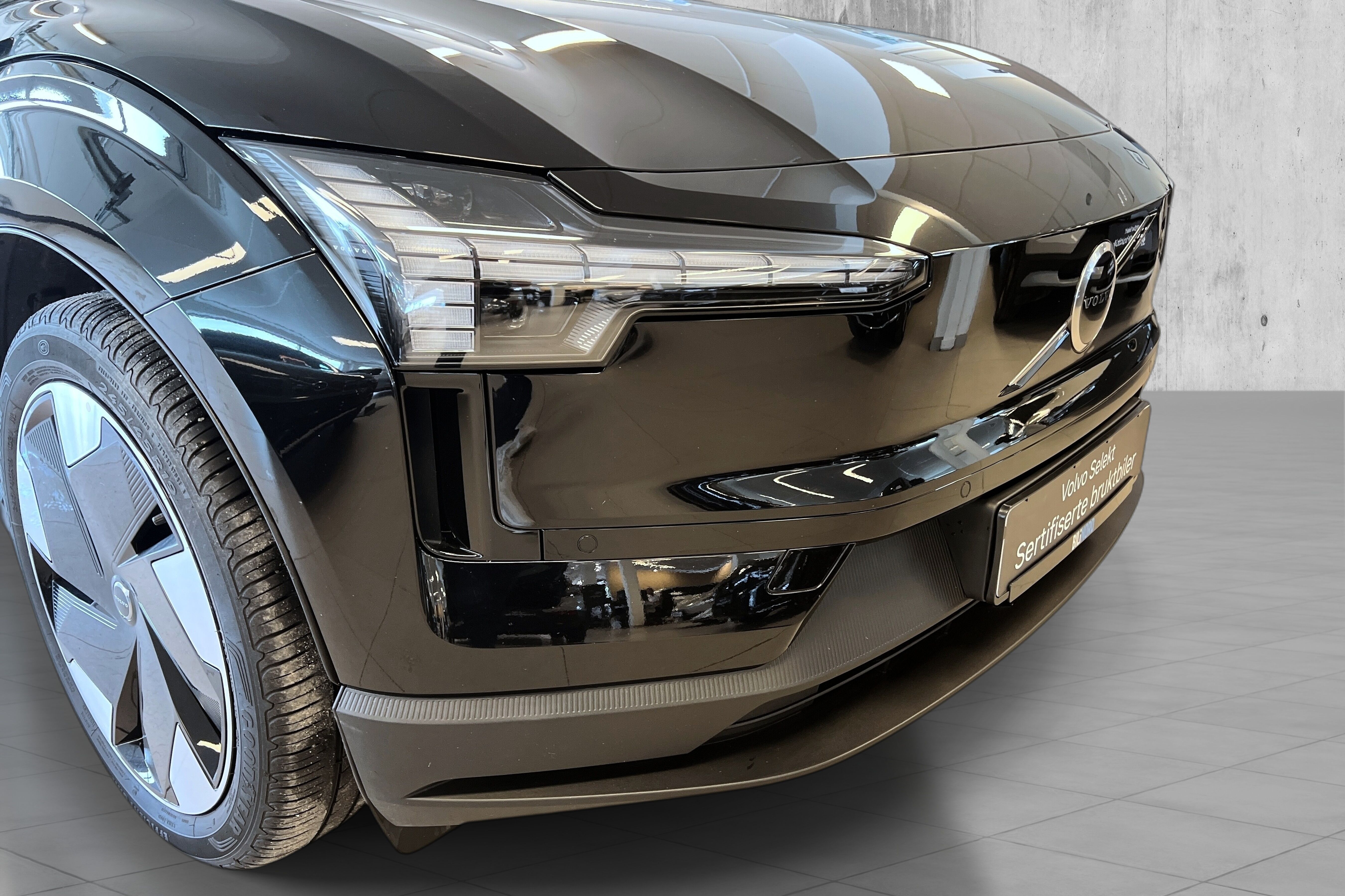 Volvo EX30 Twin Motor Performance bilde 3