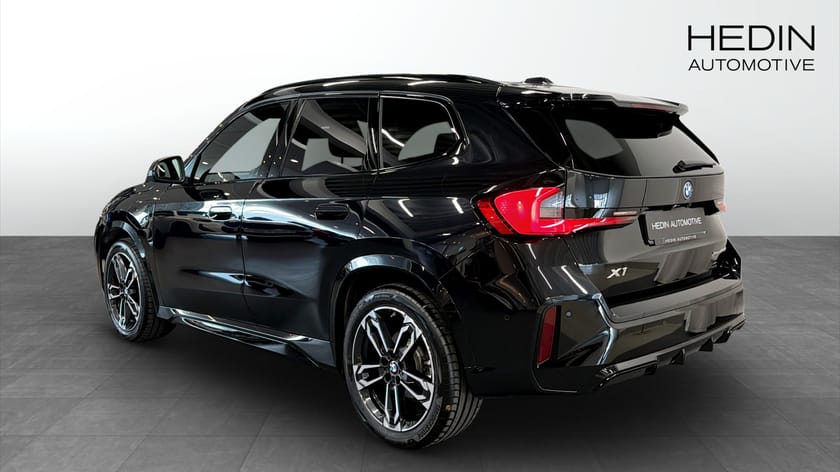 Bild 2 av BMW X1 xDrive25e xDrive 25e M Sport H/K Stolar m minne Drag