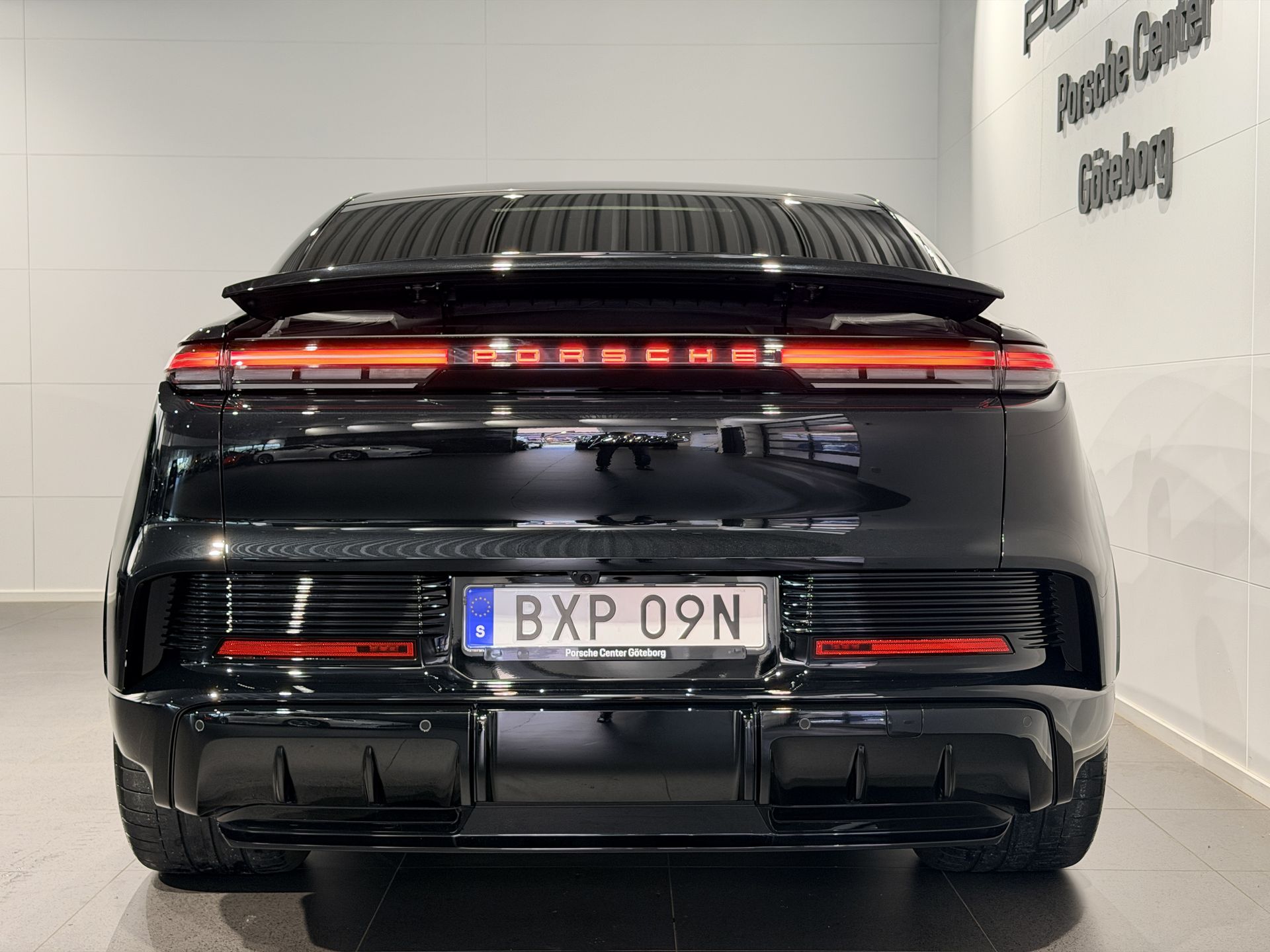 Porsche Cayenne S Coupé Electric 2026, kuva 7/10