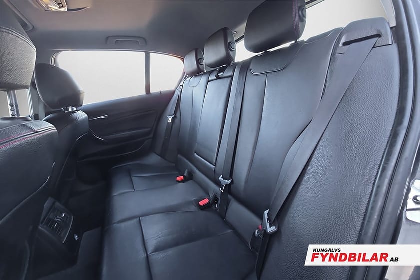 Bild 3 av BMW 120d Sport line,Skinn ,Pano 220hk stertman