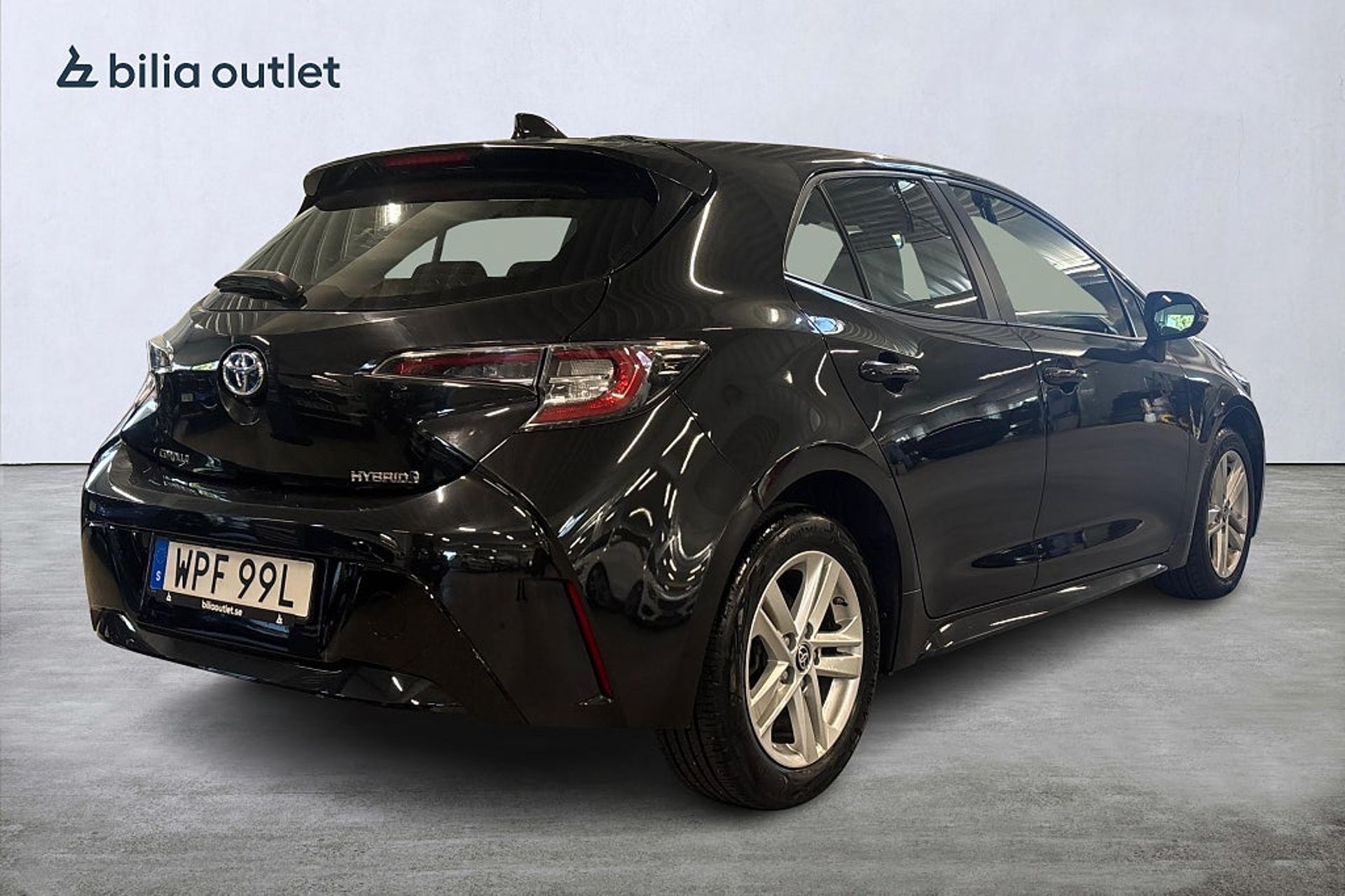 Toyota Corolla Hybrid e-CVT Active 122hk 2022, bild 6/10