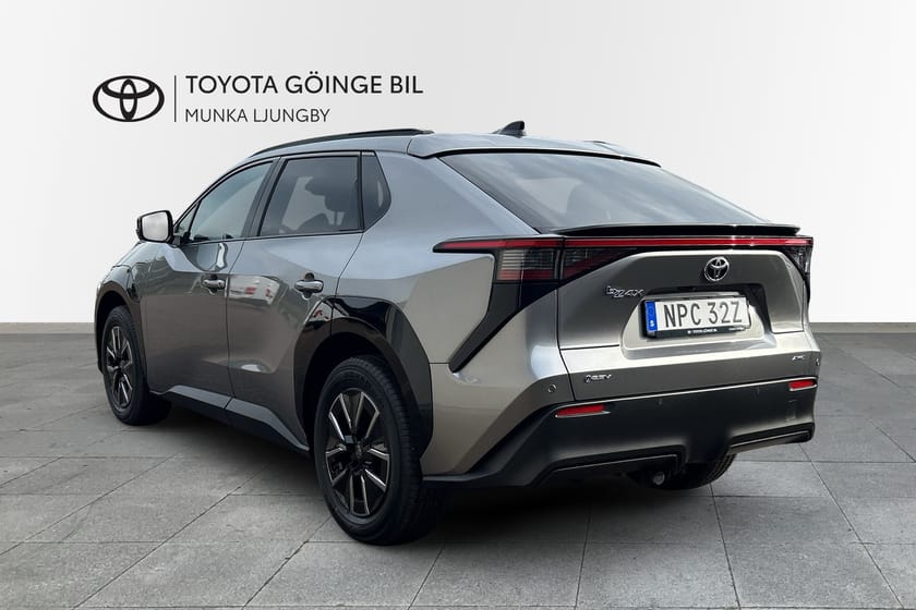 Bild 2 av Toyota bZ4X