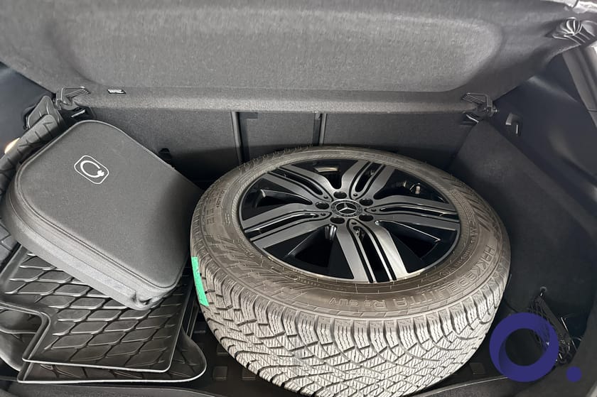 Bilde 5 av Mercedes-Benz EQA 300 4MATIC Rattvarme|Hengerfeste|Carplay|Distronic|Lav km