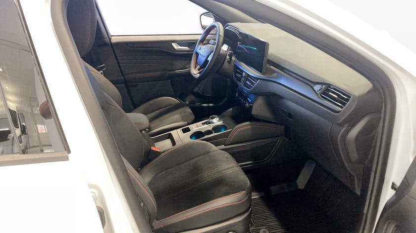 Bild 3 av Ford Kuga Plug-In Hybrid ST-LINE X 2.5 PHEV FWD 243HK