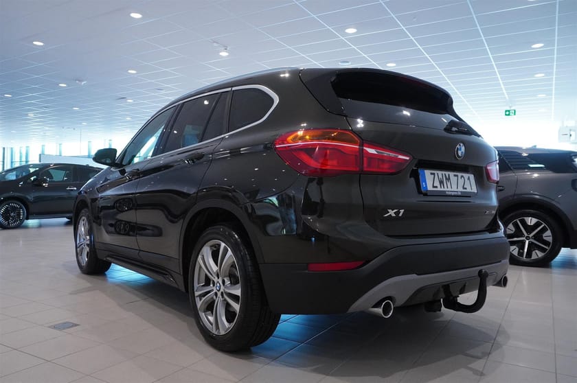 Bild 4 av BMW X1 xDrive18d Sportline Drag Läder HUD
