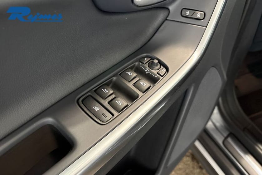 Bild 5 av Volvo XC60 D4 AWD Classic Momentum