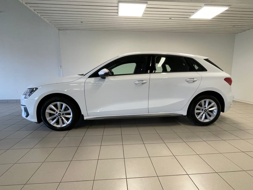 Bild 2 av Audi A3 Sportback 35 TFSI Proline 150Hk S Tronic