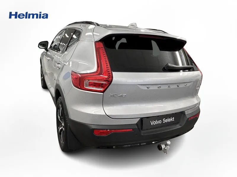 Bild 10 av 16 – Volvo XC40 B3 FWD Bensin Plus Dark