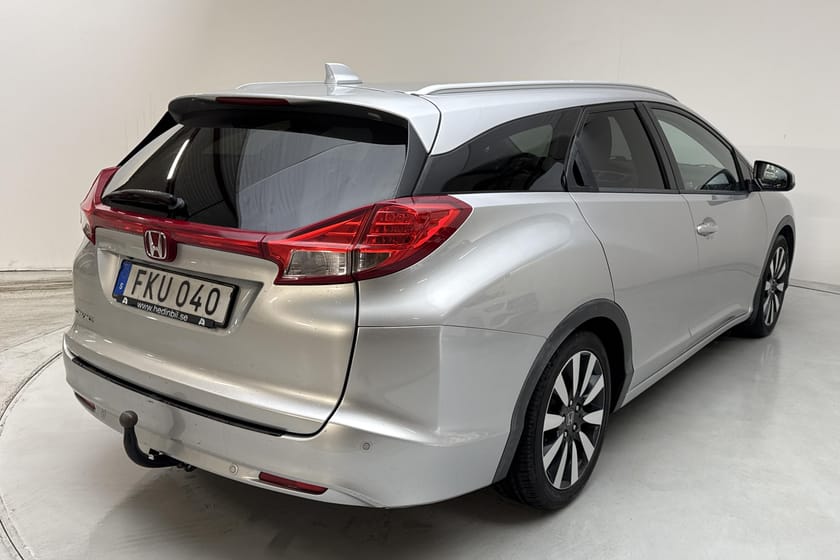 Bild 3 av Honda Civic Tourer 1.6 i-DTEC 120hk Sport B-Kam Drag