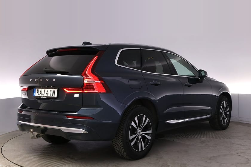 Bild 5 av Volvo XC60 Recharge T6 AWD Core Bright Pano Kamera Navi Drag
