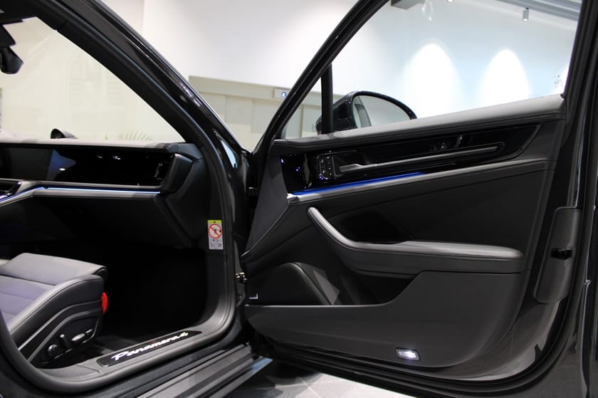 Bild 3 av Porsche Panamera 4 E-Hybrid 