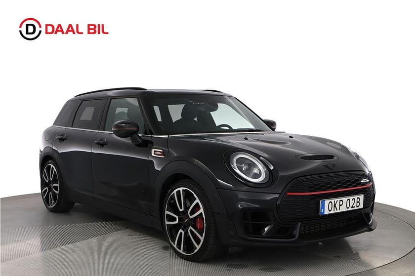 Bild 3 av MINI John Cooper Works ALL4 Clubman 306HK H/K® PANORAMA HUD LÄDER B-KAMERA NFC
