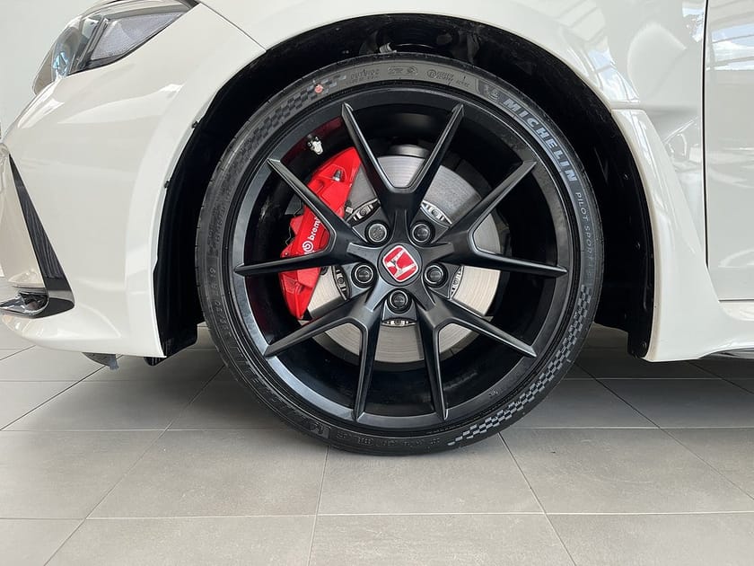 Bild 4 av Honda Civic Type R 329hk Manuell Sportstolar Backkamera