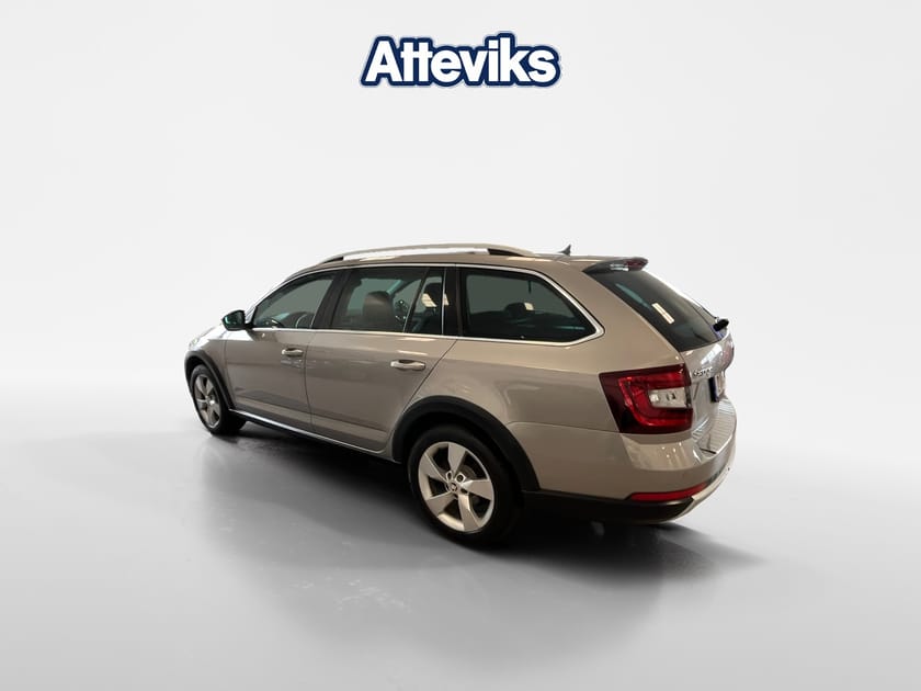 Bild 5 av Škoda Octavia Scout 1.8 TSI DSG 180hk *Drag/Kamera*