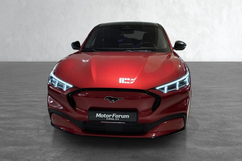 Bilde 2 av Ford Mustang Mach-E Long Range AWD 4x4 med hengerfeste