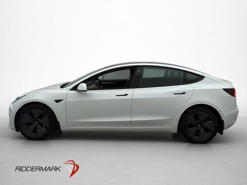Bild 5 av Tesla Model 3 Long Range AWD Autopilot Panorama Svensksåld
