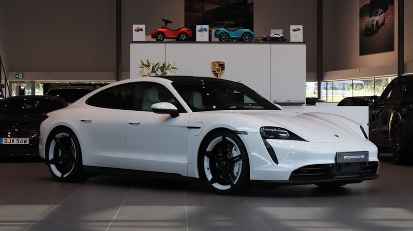 Bild 1 av Porsche Taycan 4S Helläder / Bose Surround / 21" Mission E