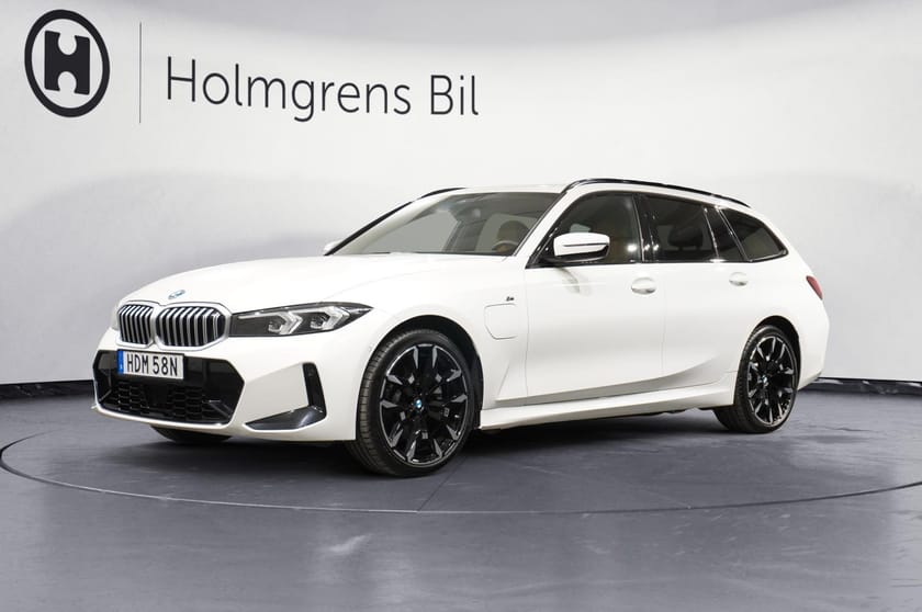 Bild 1 av BMW 330e xDrive Touring M Sport Active Edt. Drag HiFi Fartpilot PA 19