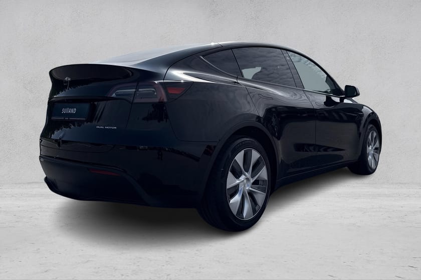 Bilde 5 av Tesla Model Y Long Range AWD LR/AWD/H.feste/Panorama/Skinn/2 hjulsett++