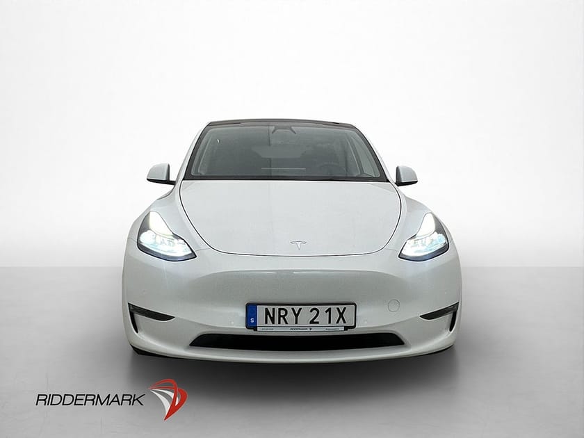 Bild 3 av Tesla Model Y Long Range AWD Autopilot Svensksåld Panorama