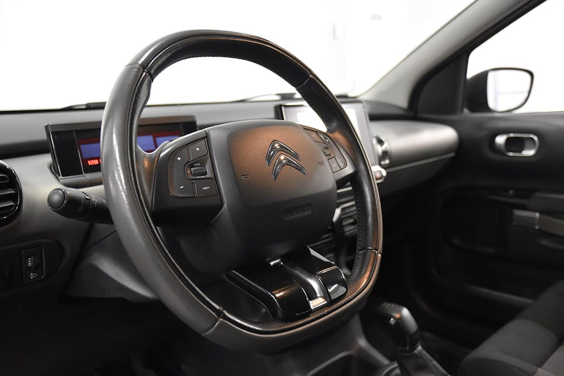 Citroen C4 Cactus BlueHDi 100 2016, bild 7/10