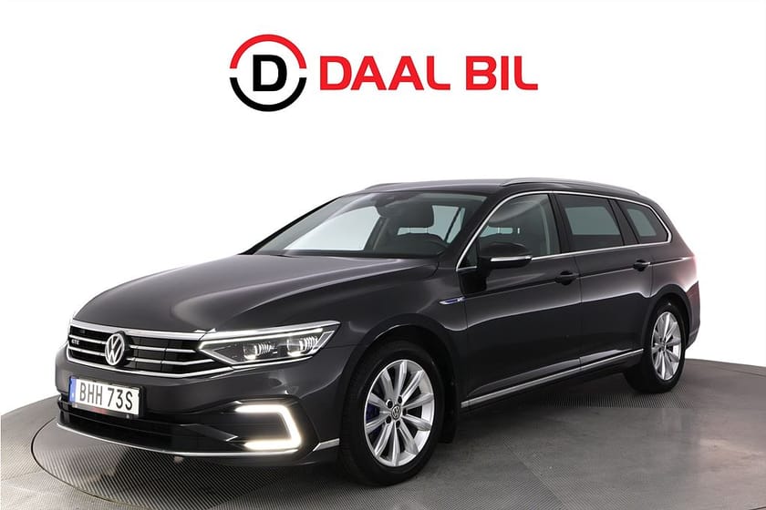 Bild 1 av Volkswagen Passat Sportscombi GTE SC 1.4 TSI 218HK DRAG COCKPIT P-VÄRM B-KAM NAVI NFC