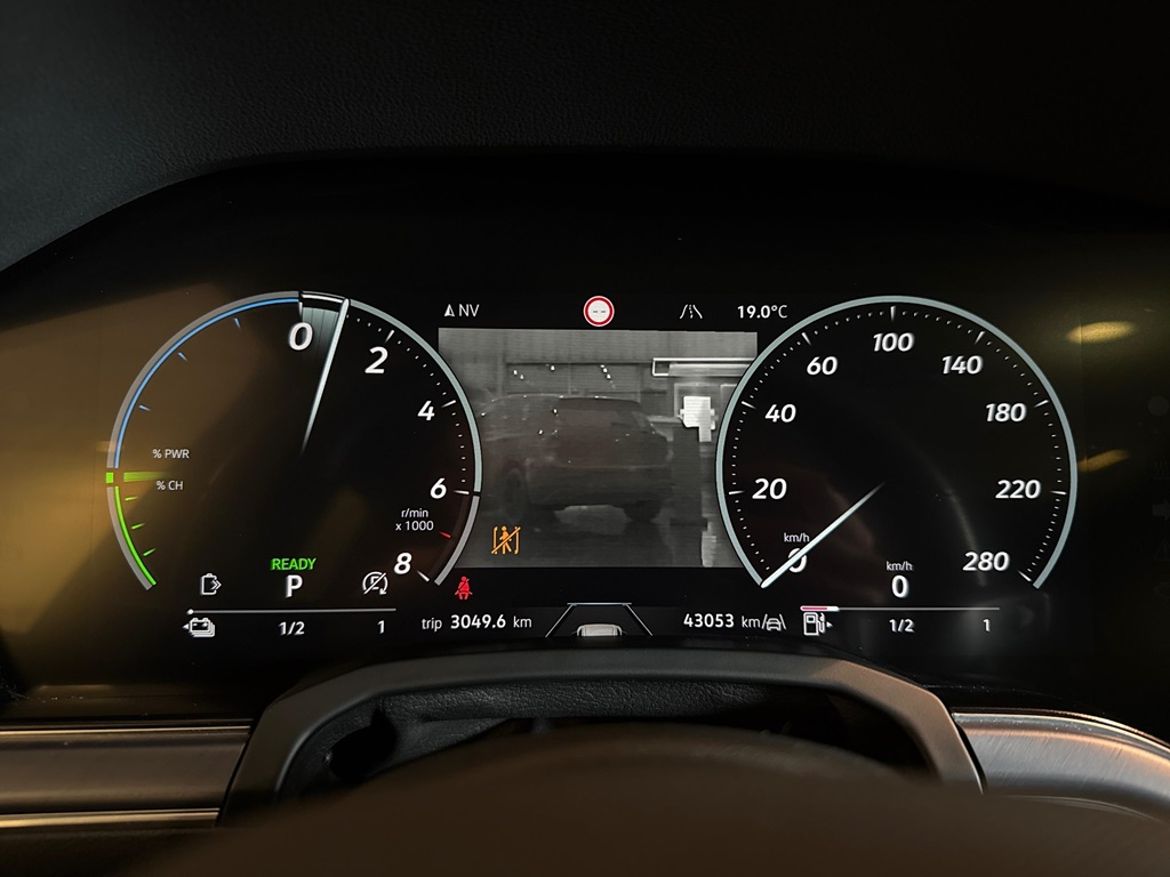 Volkswagen Volkswagen Touareg R eHybrid — bild 18