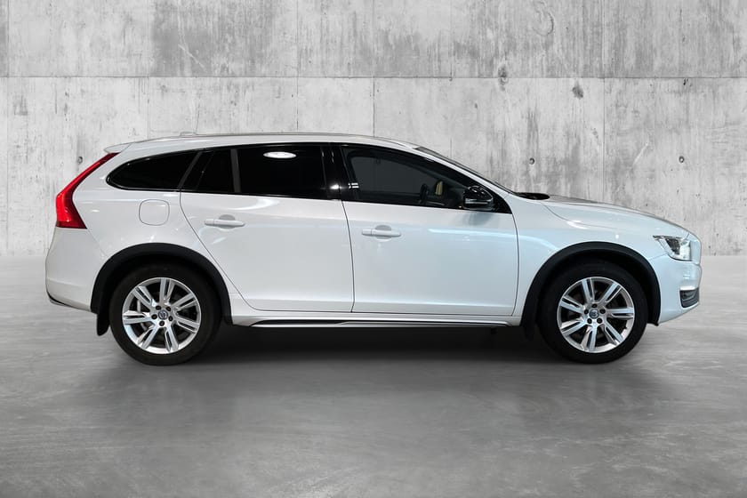 Bilde 4 av Volvo V60 Cross Country D3 Summum Cruise/Skinn/El.stol/Ryggekamera/DAB