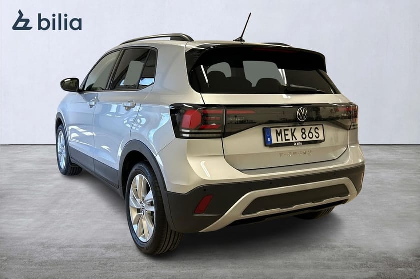 Bild 2 av Volkswagen T-Cross LIFE 1.0 TSI 116HK Auto Kamera ACC