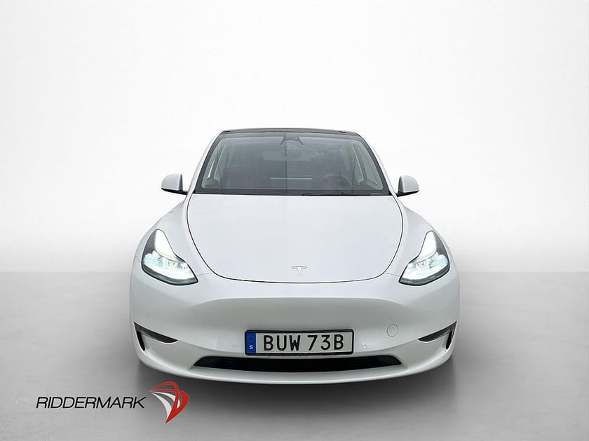 Bild 2 av Tesla Model Y Performance Autopilot Panorama Svensksåld