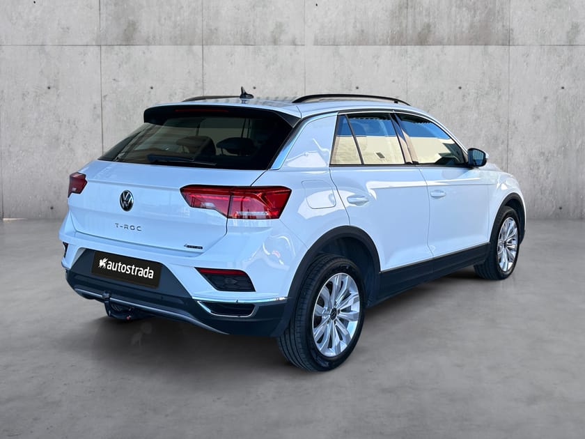 Bilde 5 av Volkswagen T-Roc 150hk DSG 4x4 Design ACC Webasto R.kam Krok,EU 4\27